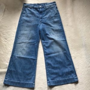 MOTHER SWONNER ROLLER CROP JEANS